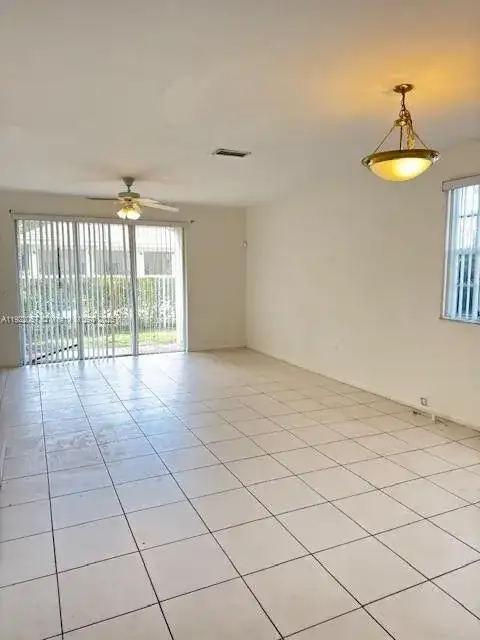 677 NW 42nd Ave # 677, Plantation FL 33317 photo 4