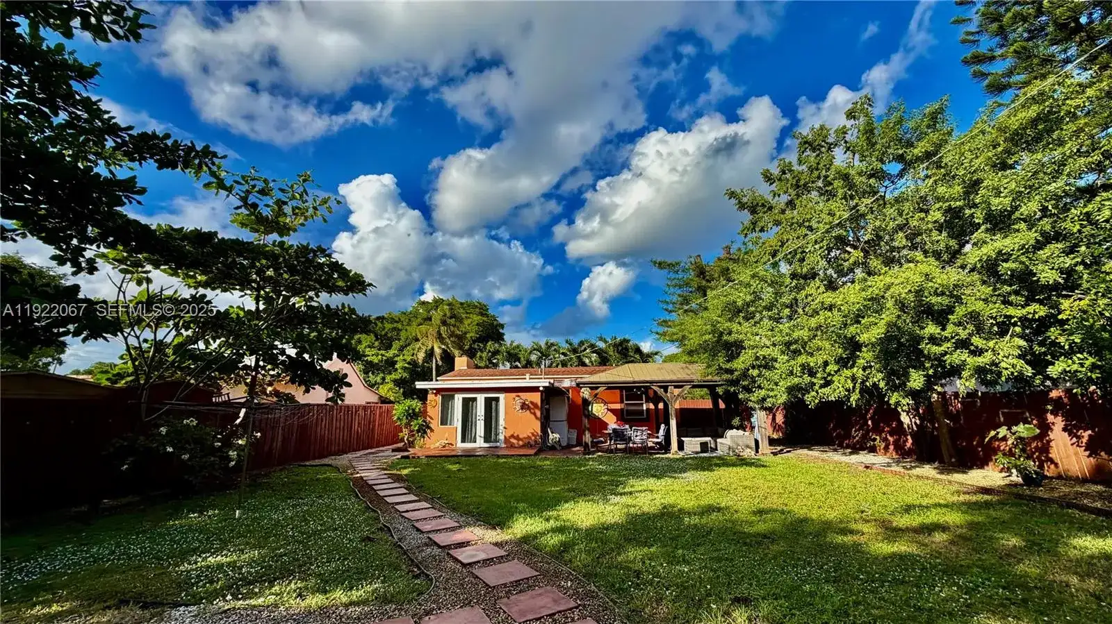 37 SW 11th St, Dania Beach FL 33004 photo 3