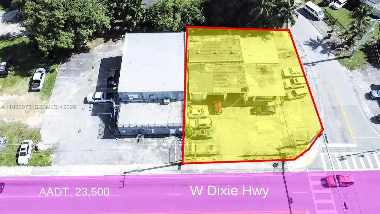 11851 W Dixie Hwy, Miami FL 33161 photo 4