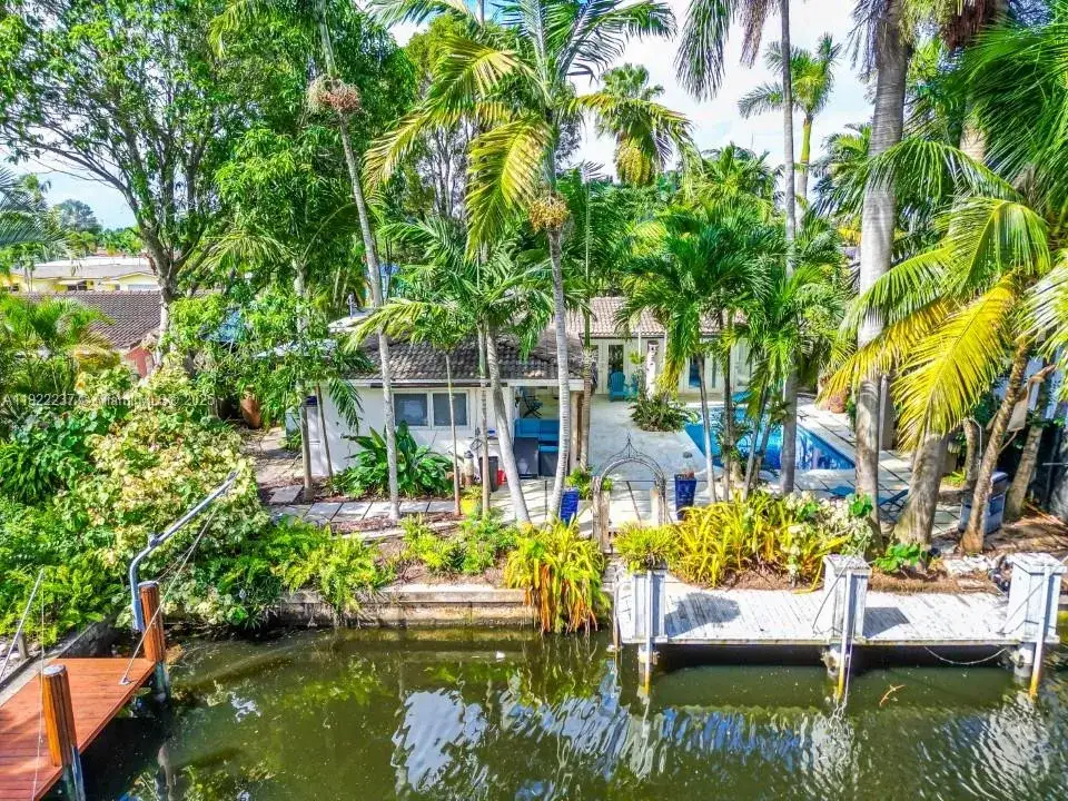 1930 NW 32nd Ct, Oakland Park FL 33309 photo 5