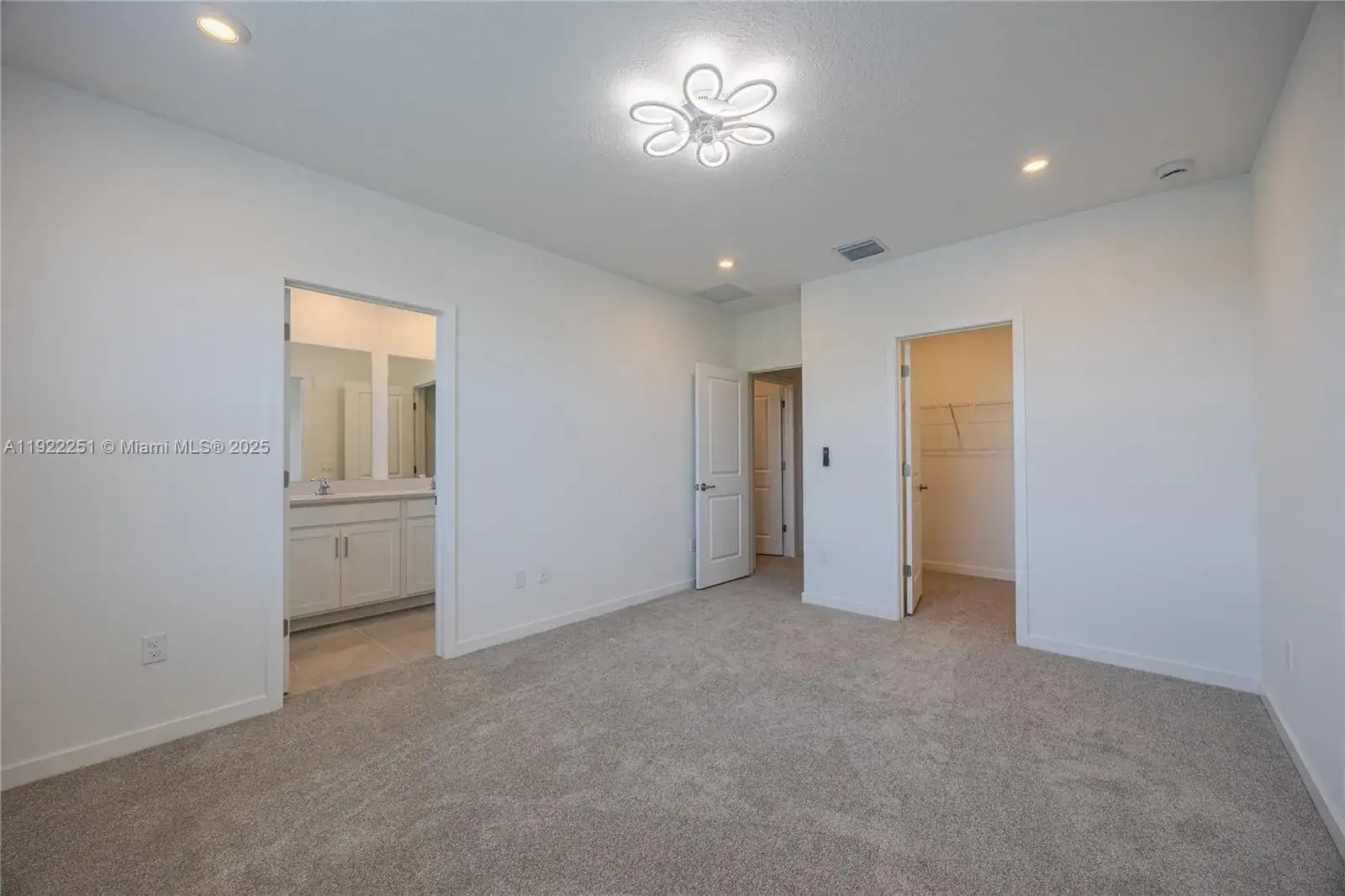 7040 Channing Ave, Lake Worth FL 33467 photo 4
