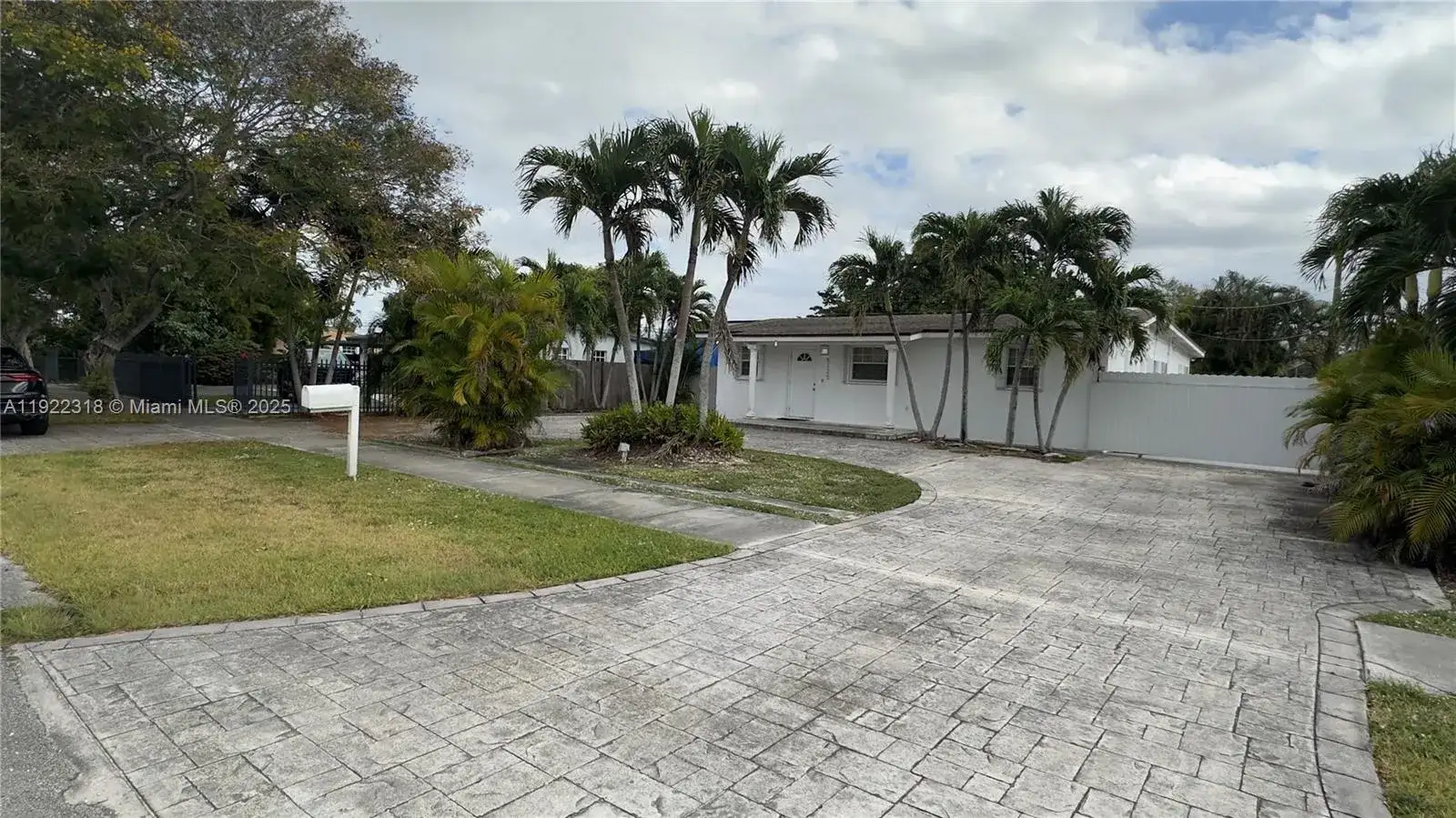 5125 SW 102nd Ave, Miami FL 33165 photo 4