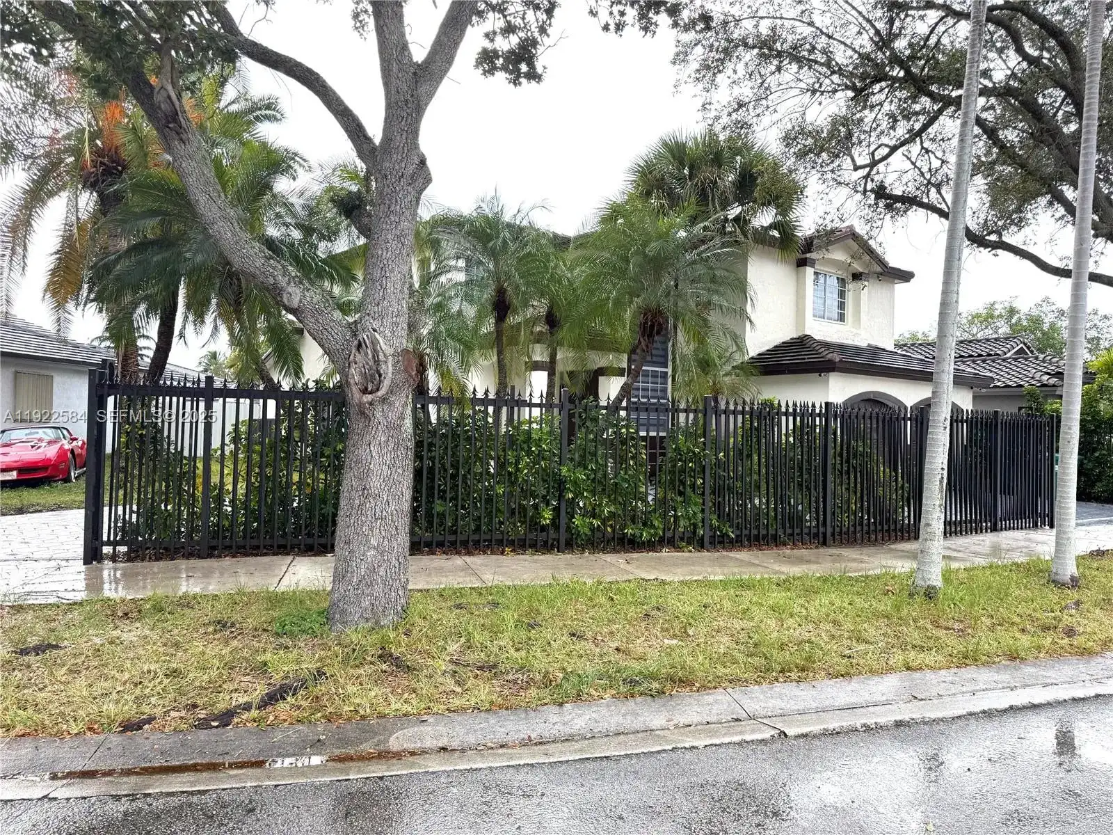 9352 SW 155th Ave, Miami FL 33196 photo 2
