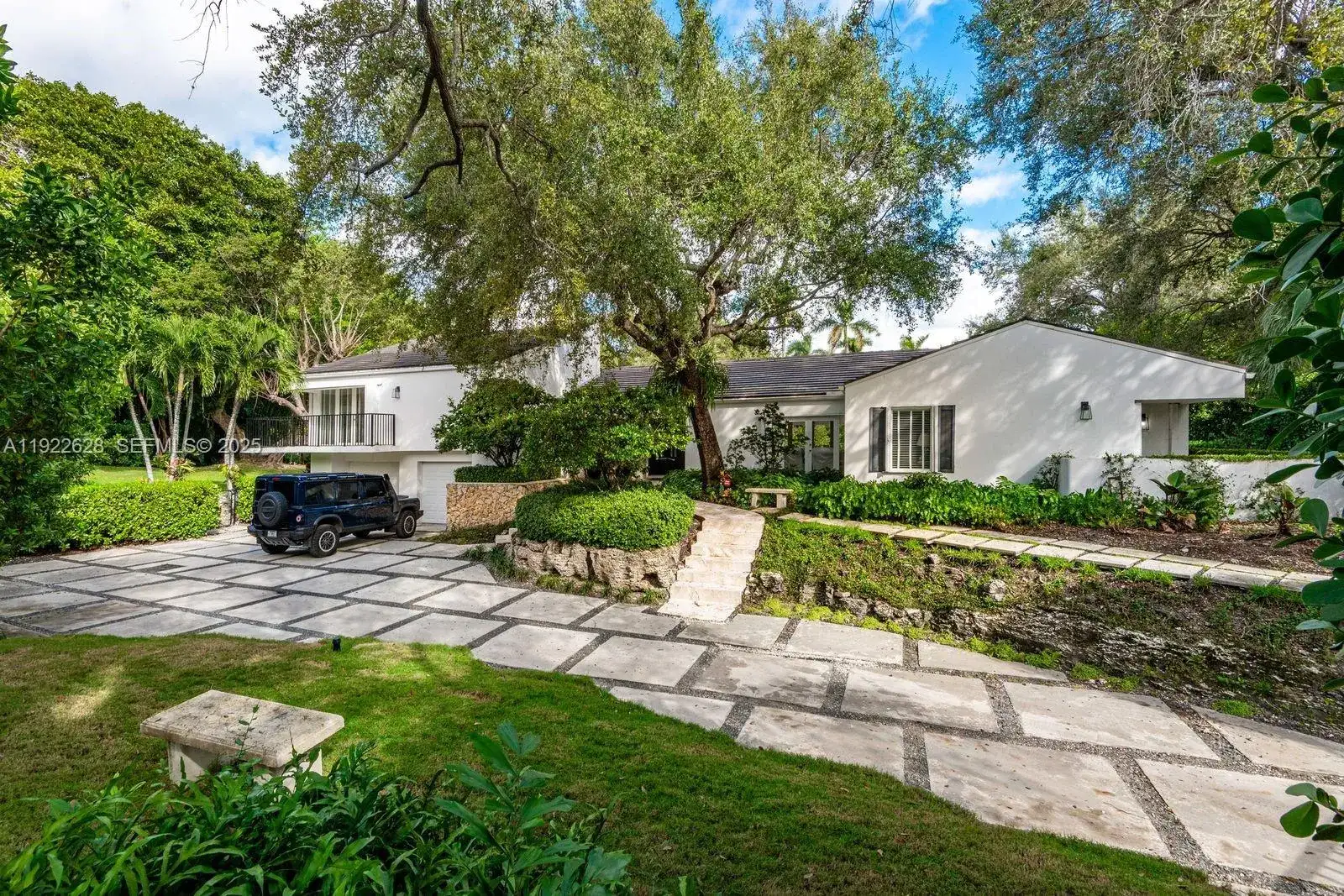 7000 Robles St, Coral Gables FL 33143 photo 2