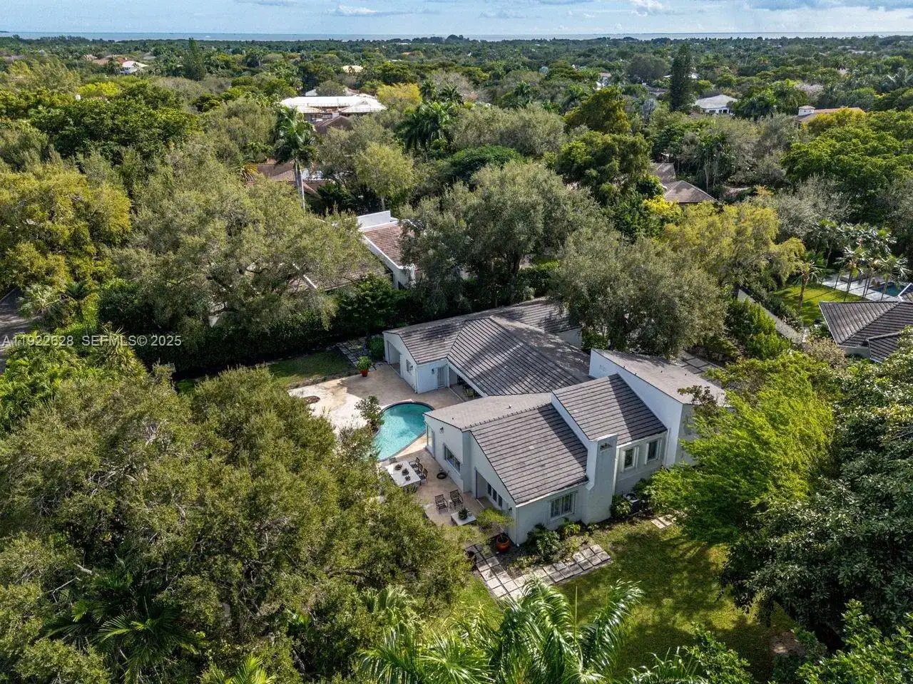 7000 Robles St, Coral Gables FL 33143 photo 3