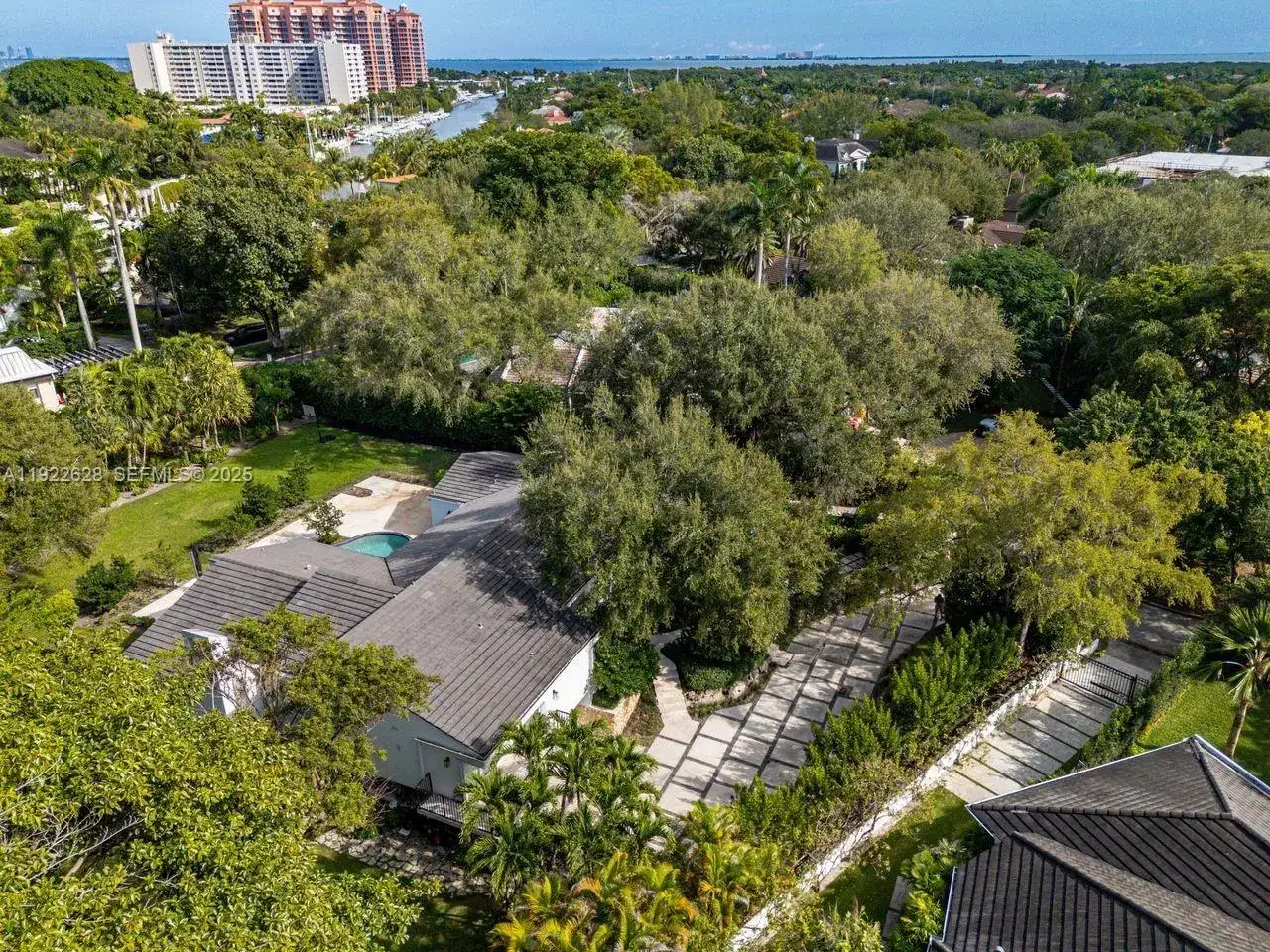 7000 Robles St, Coral Gables FL 33143 photo 4