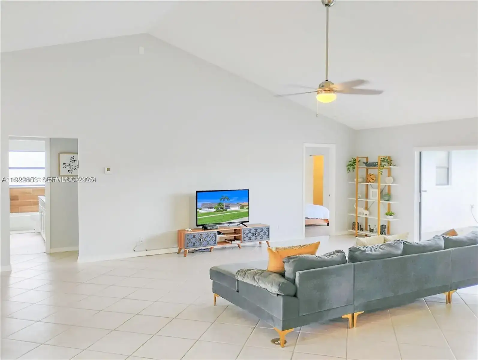6043 Sunberry Circle, Boynton Beach FL 33437 photo 2