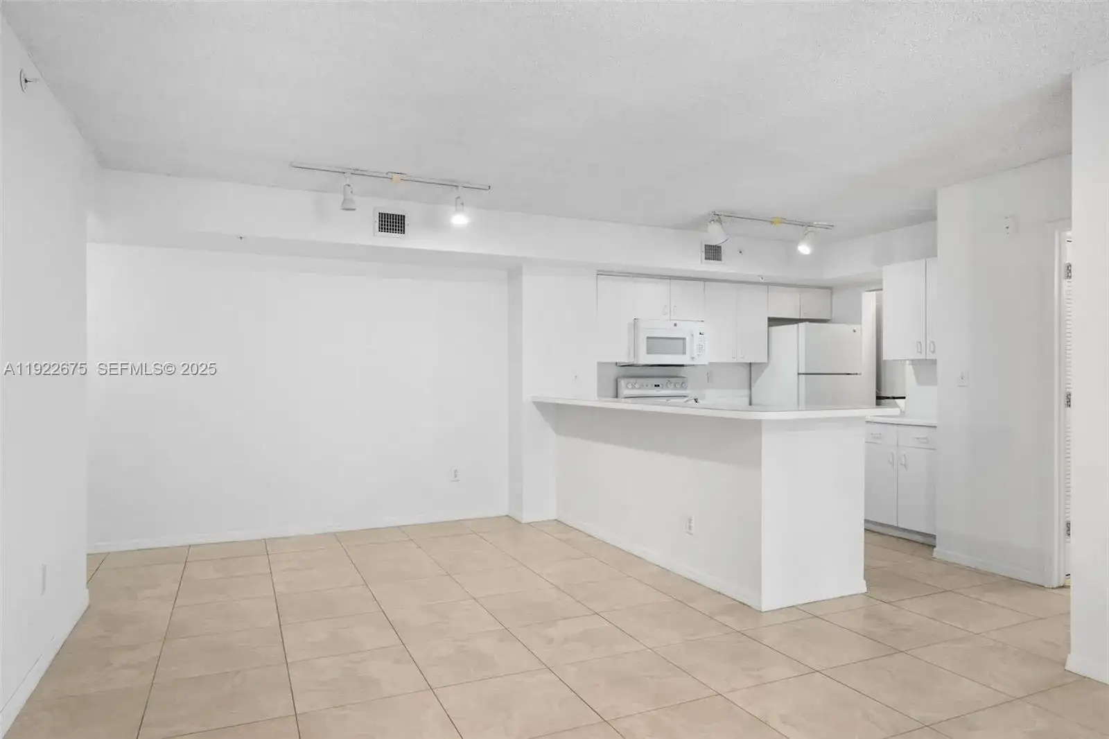 2600 S University Dr # 107, Davie FL 33328 photo 4