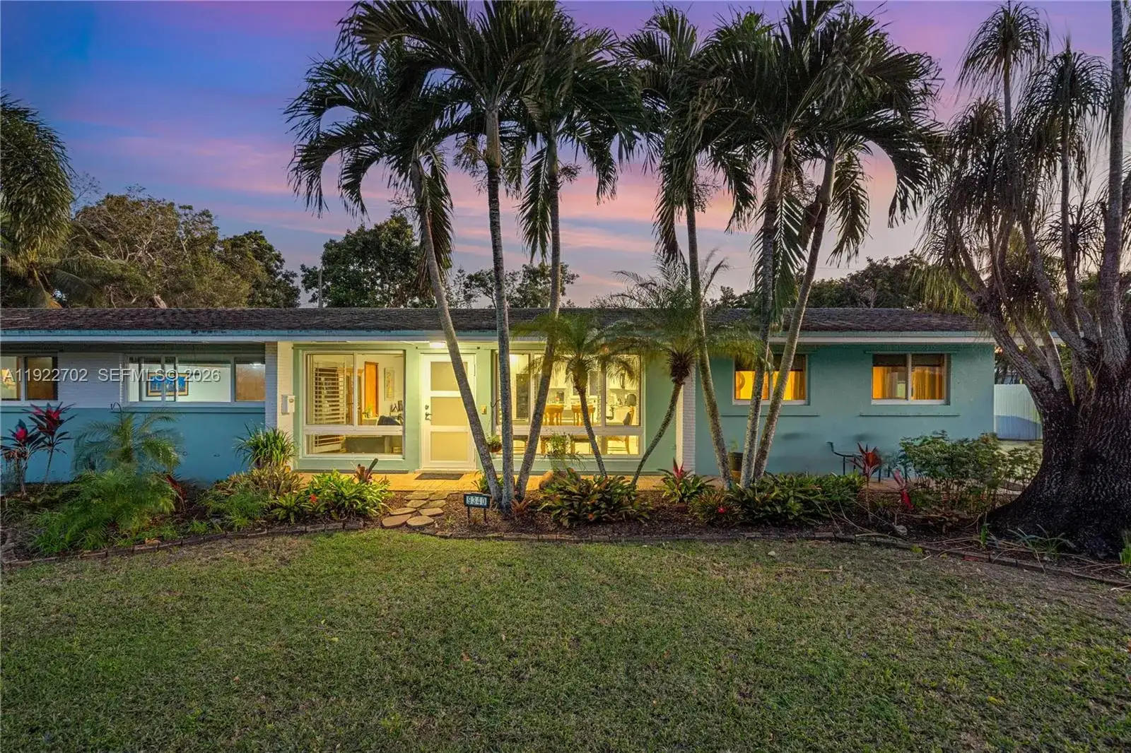 9340 SW 178th Street, Palmetto Bay FL 33157 photo 2