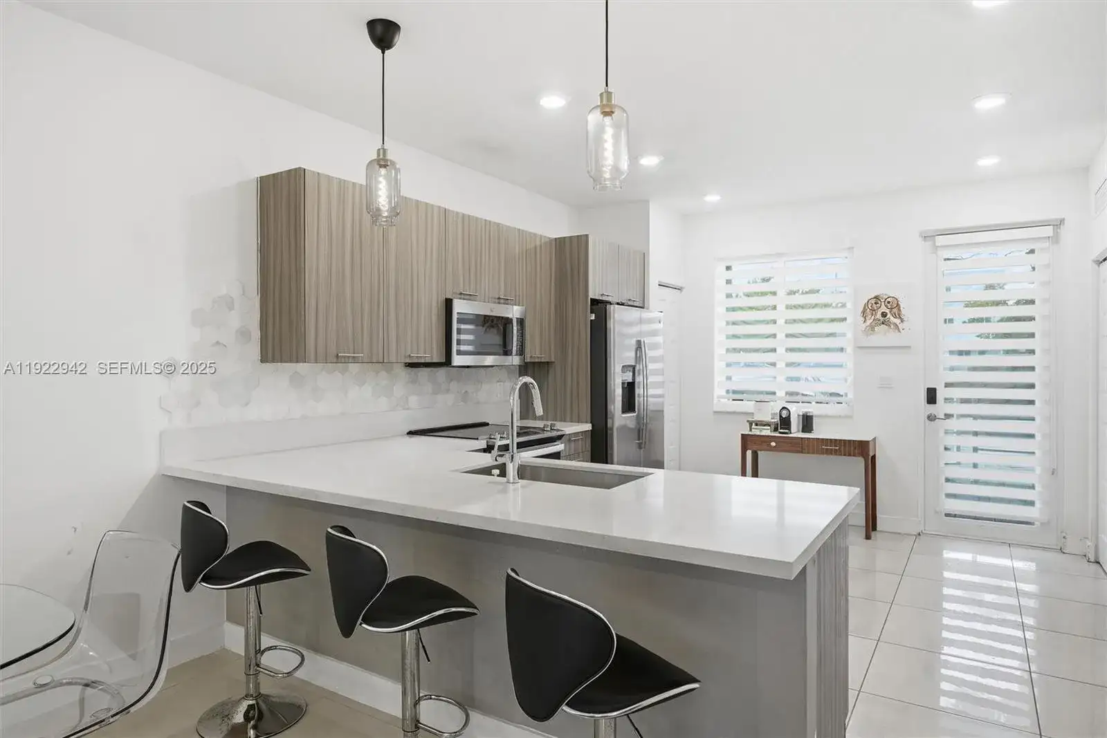 6420 NW 102nd Path # 110, Doral FL 33178 photo 3