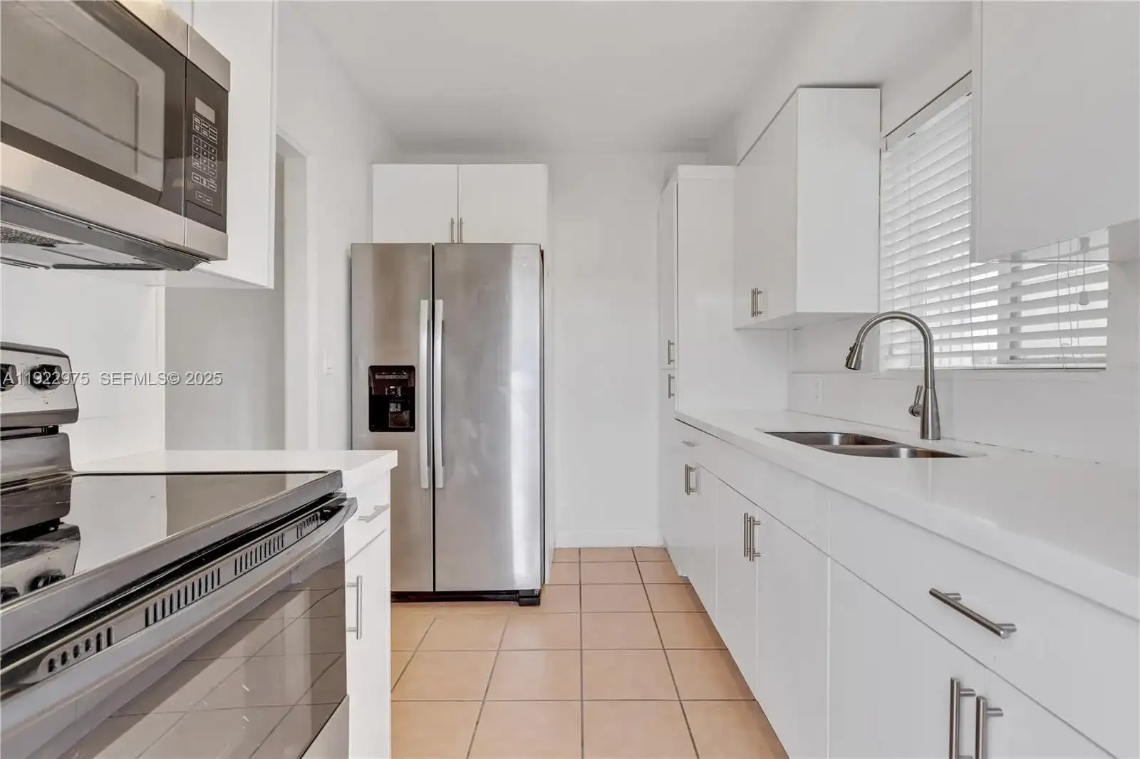 505 SW 11th St # 505, Miami FL 33129 photo 3