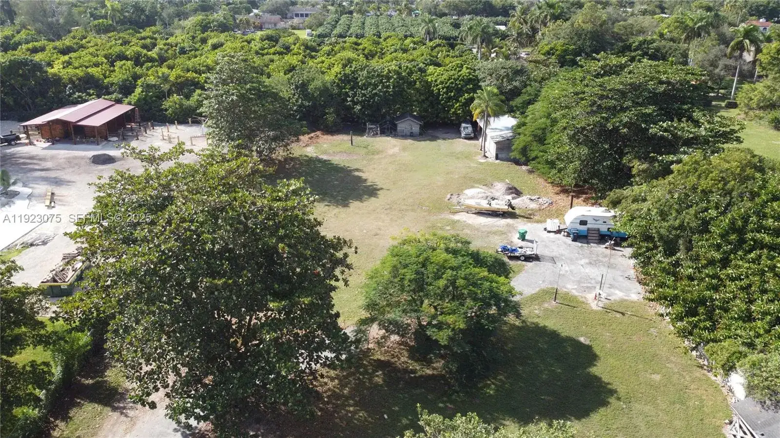 SW 24300, Homestead FL 33032 photo 2