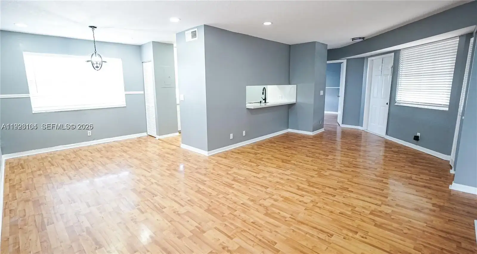 465 SW 86th Ave # 208, Pembroke Pines FL 33025 photo 4