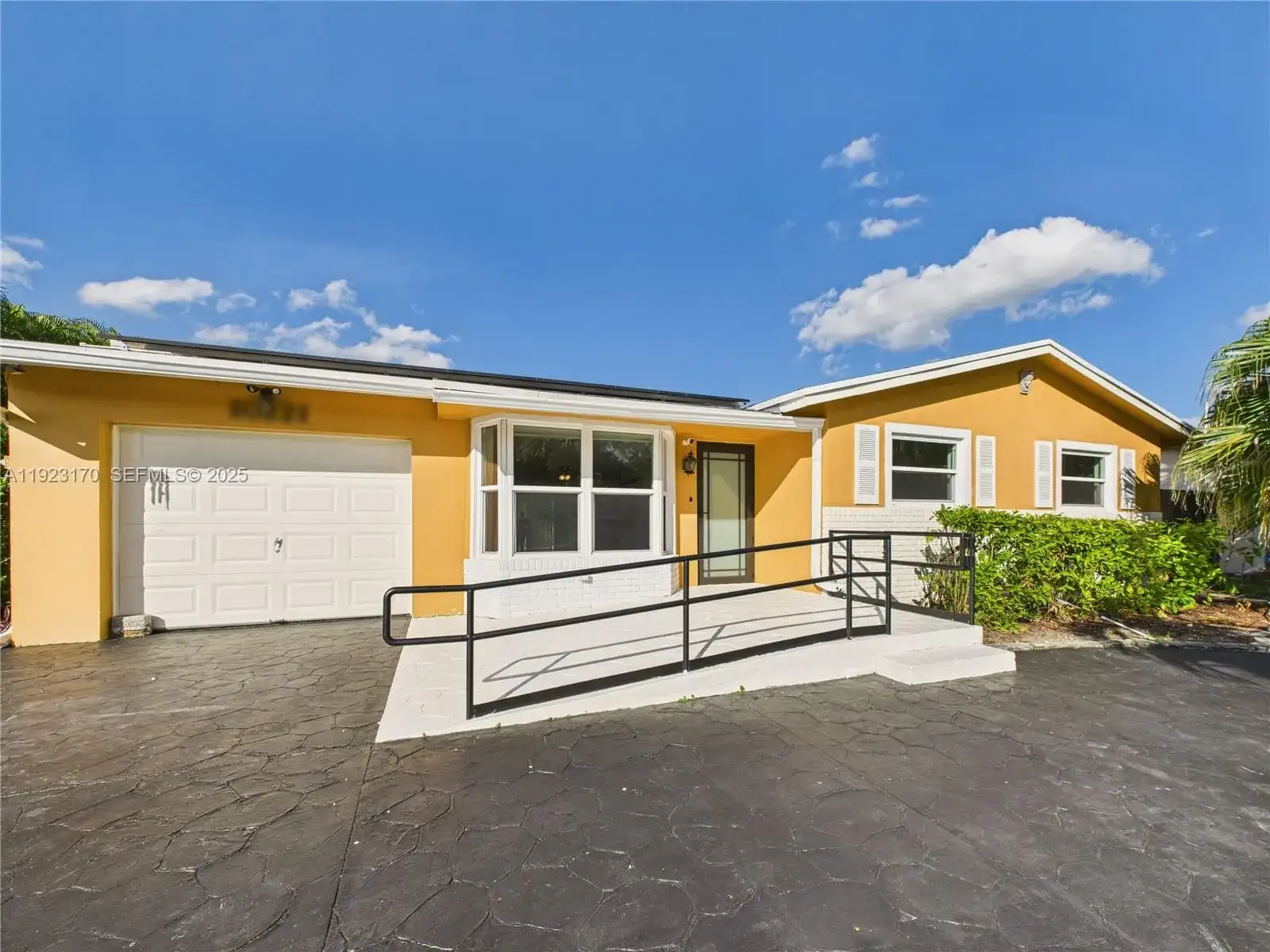 10221 SW 50th Ct, Cooper City FL 33328 photo 4