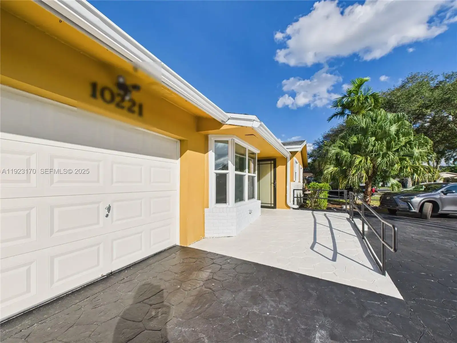 10221 SW 50th Ct, Cooper City FL 33328 photo 5