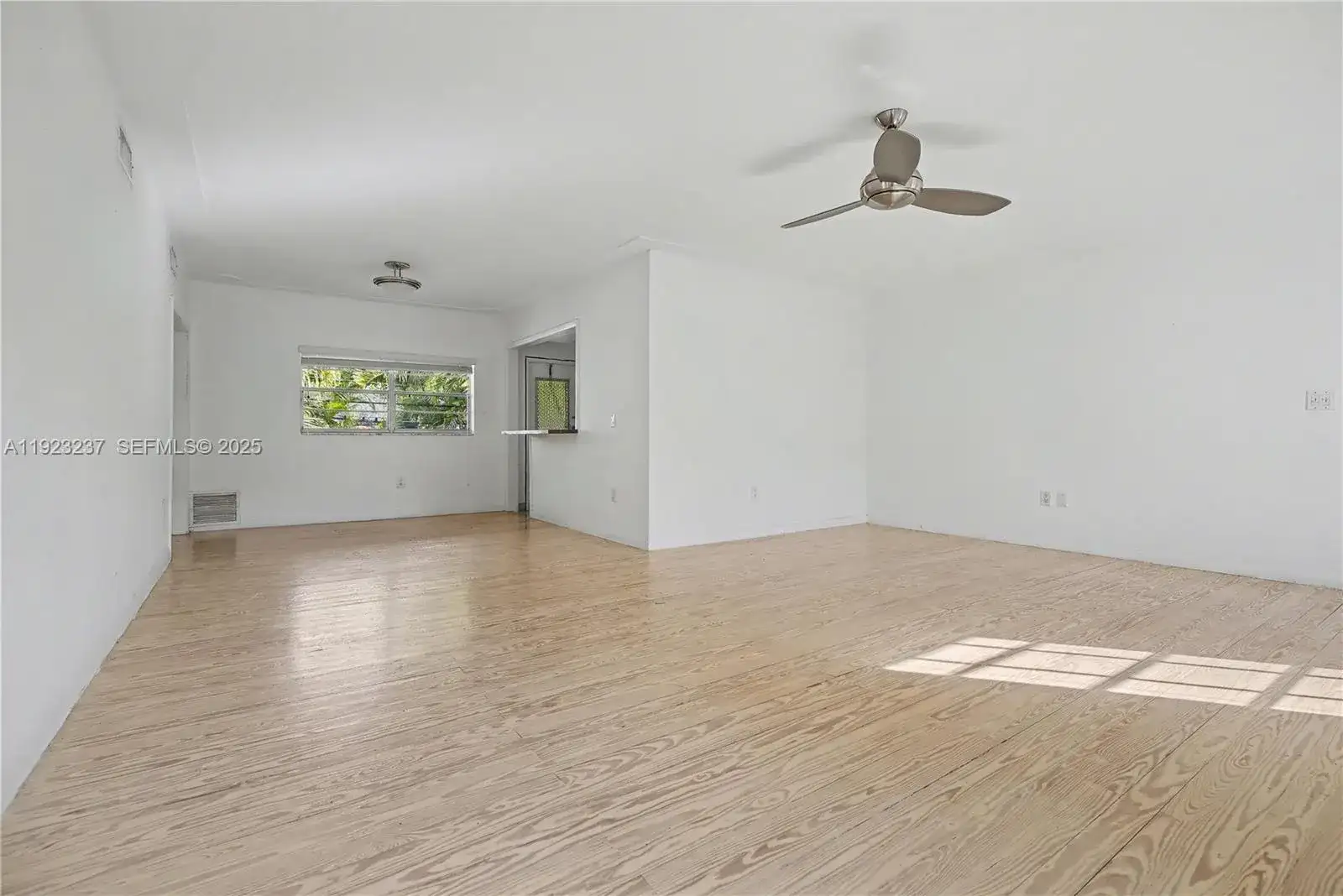 73 Edgewater Dr # 3, Coral Gables FL 33133 photo 2