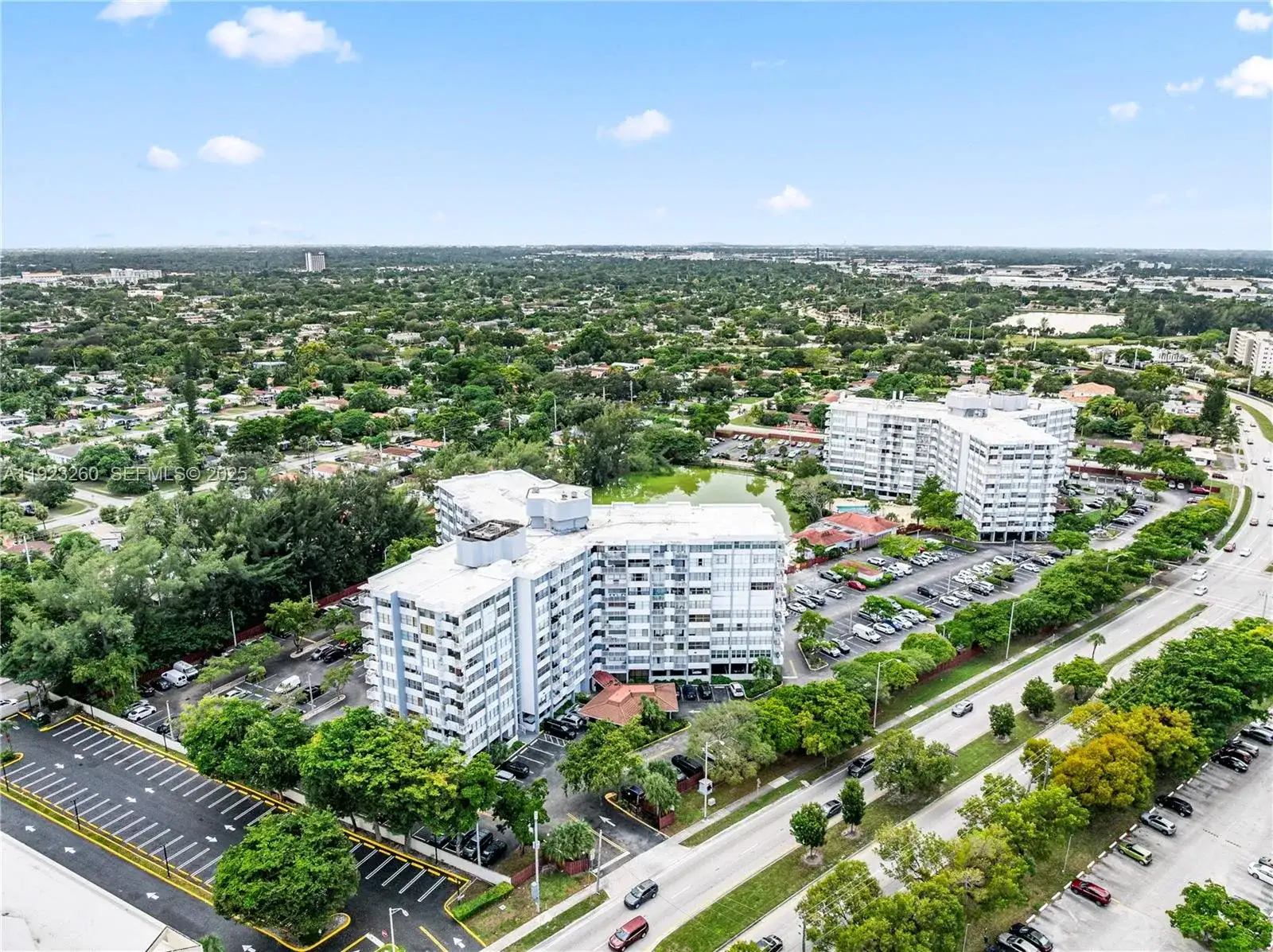 1300 NE Miami Gardens Dr # 512E, Miami FL 33179 photo 4
