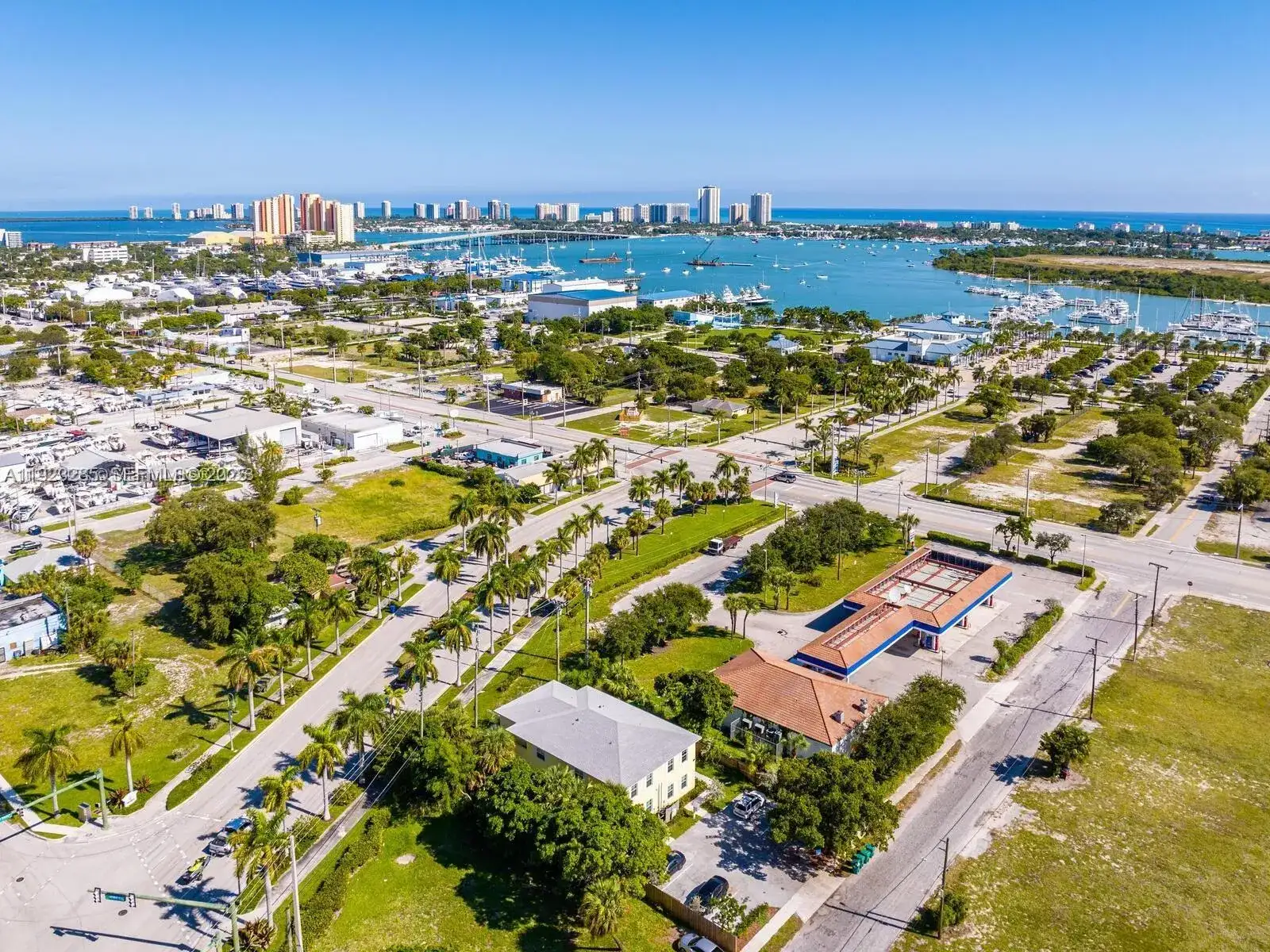 56 W 12th St # A, Riviera Beach FL 33404 photo 3