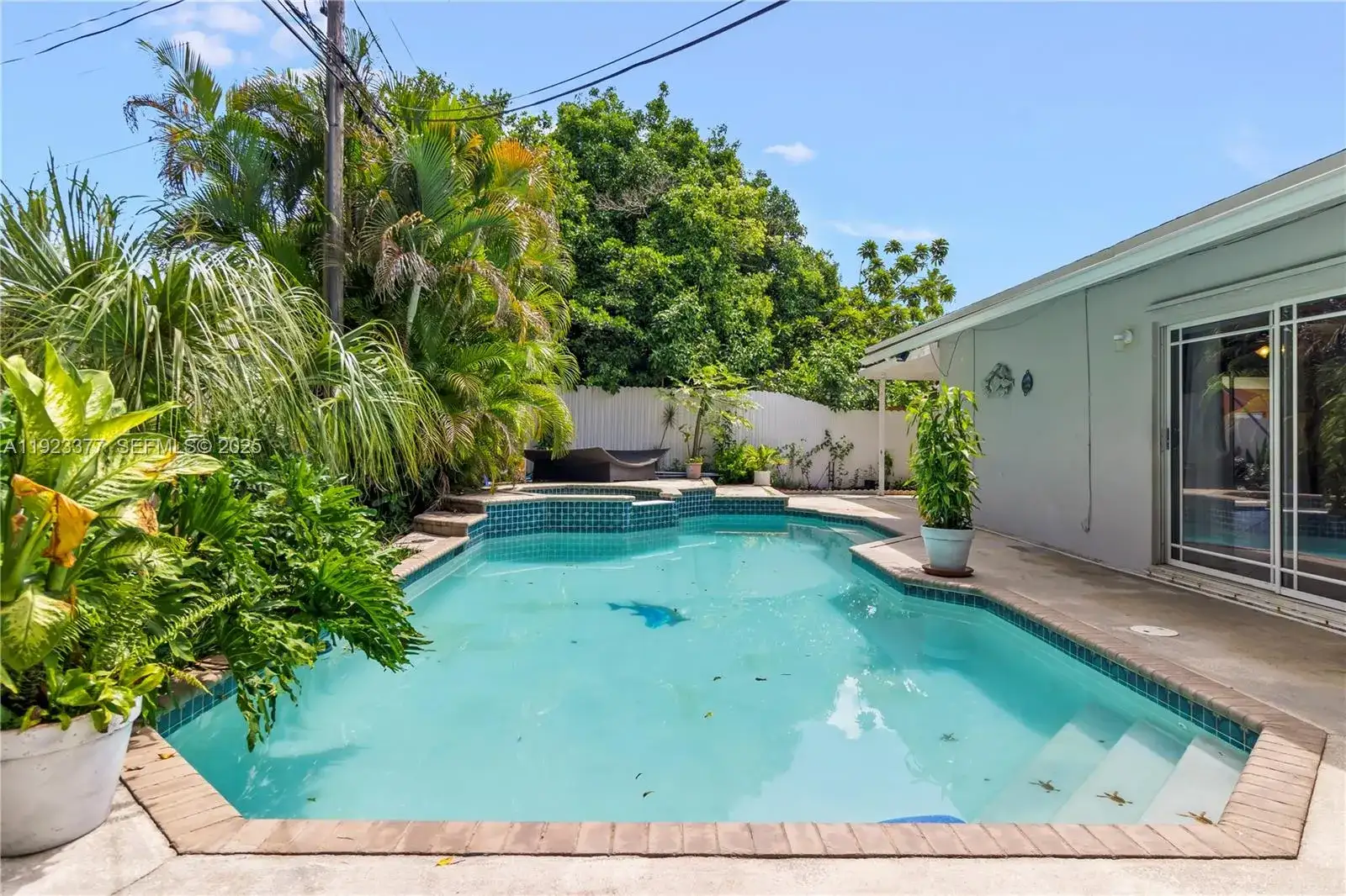 10615 SW 200th St, Cutler Bay FL 33157 photo 2
