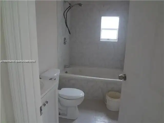 741 NE 142nd St, North Miami FL 33161 photo 3