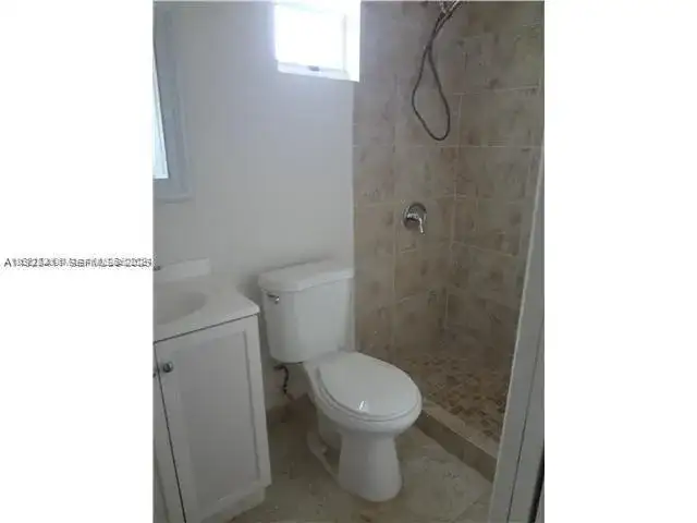 741 NE 142nd St, North Miami FL 33161 photo 4