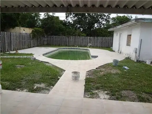 741 NE 142nd St, North Miami FL 33161 photo 5