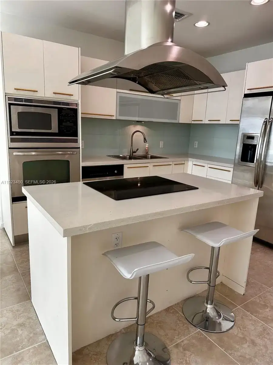 7930 East Dr # 506, North Bay Village FL 33141 photo 3