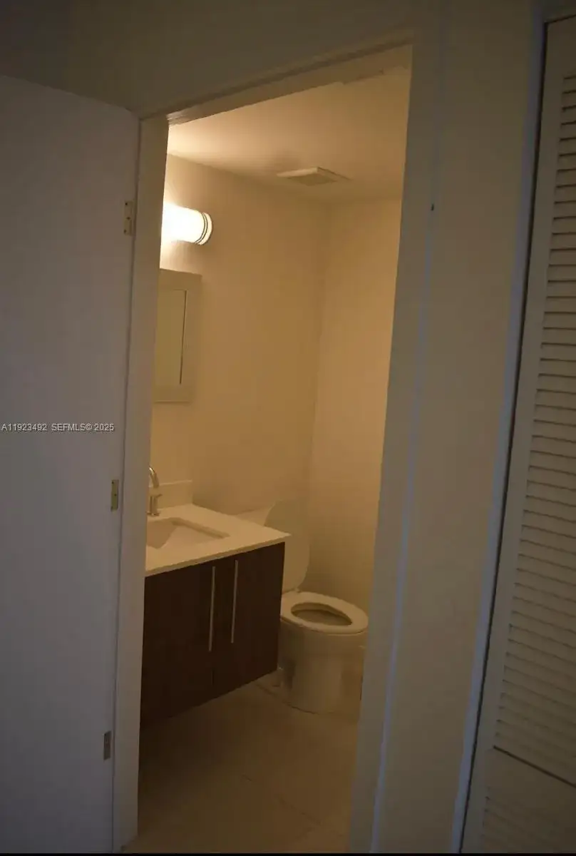 7661 NW 107th Ave # 704, Doral FL 33178 photo 5