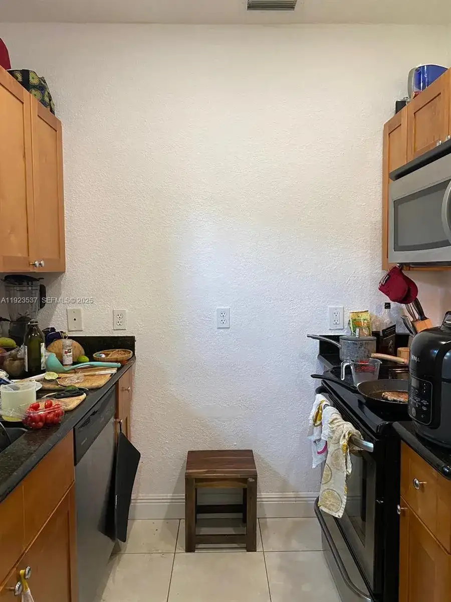 851 80th St, Miami Beach FL 33141 photo 4
