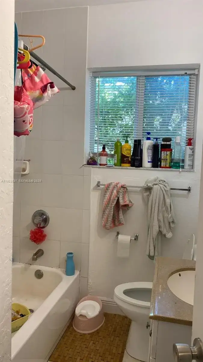 851 80th St, Miami Beach FL 33141 photo 5