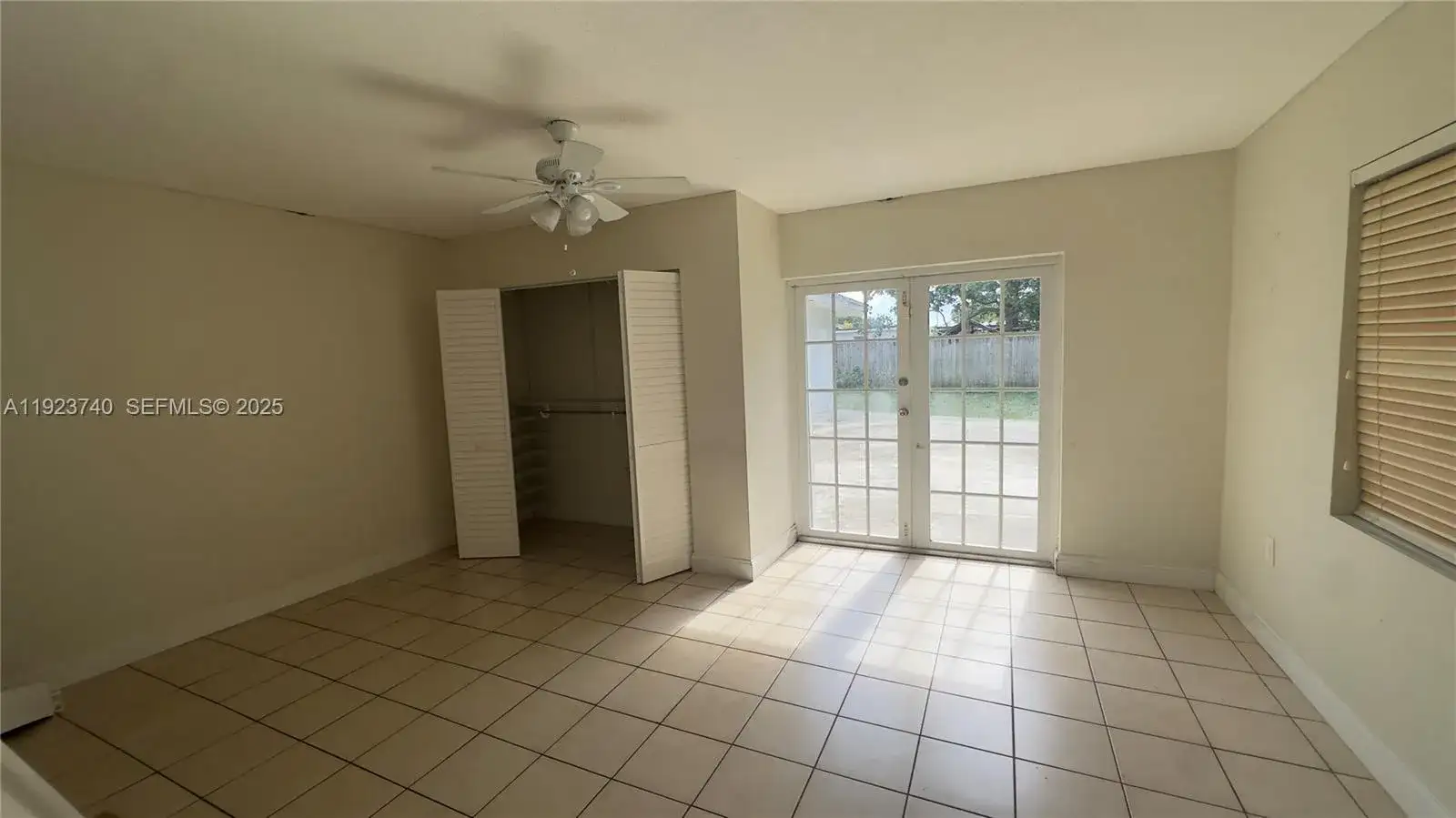 580 E 47th St, Hialeah FL 33013 photo 5