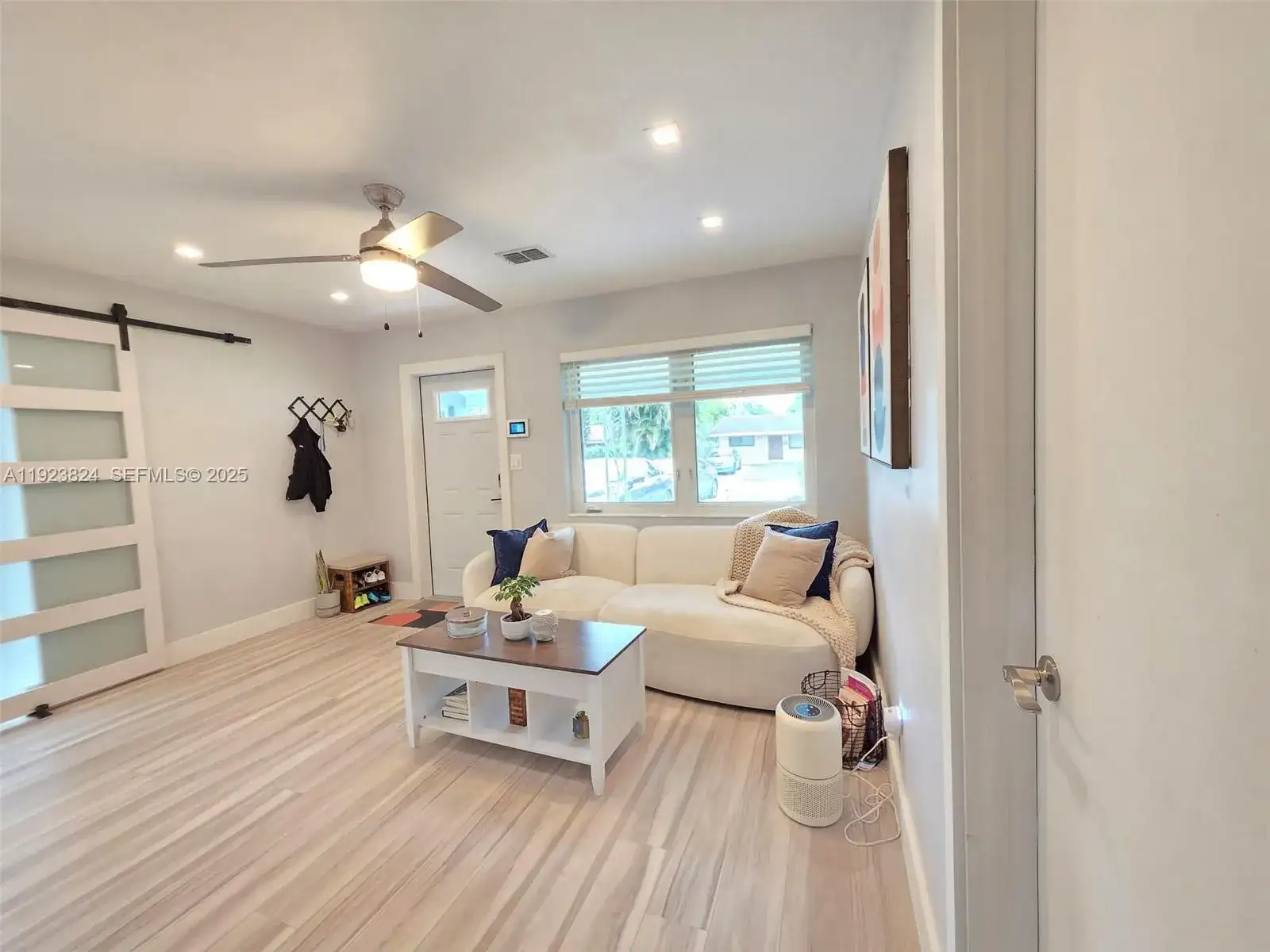 250 NE 42nd St # 250, Oakland Park FL 33334 photo 4