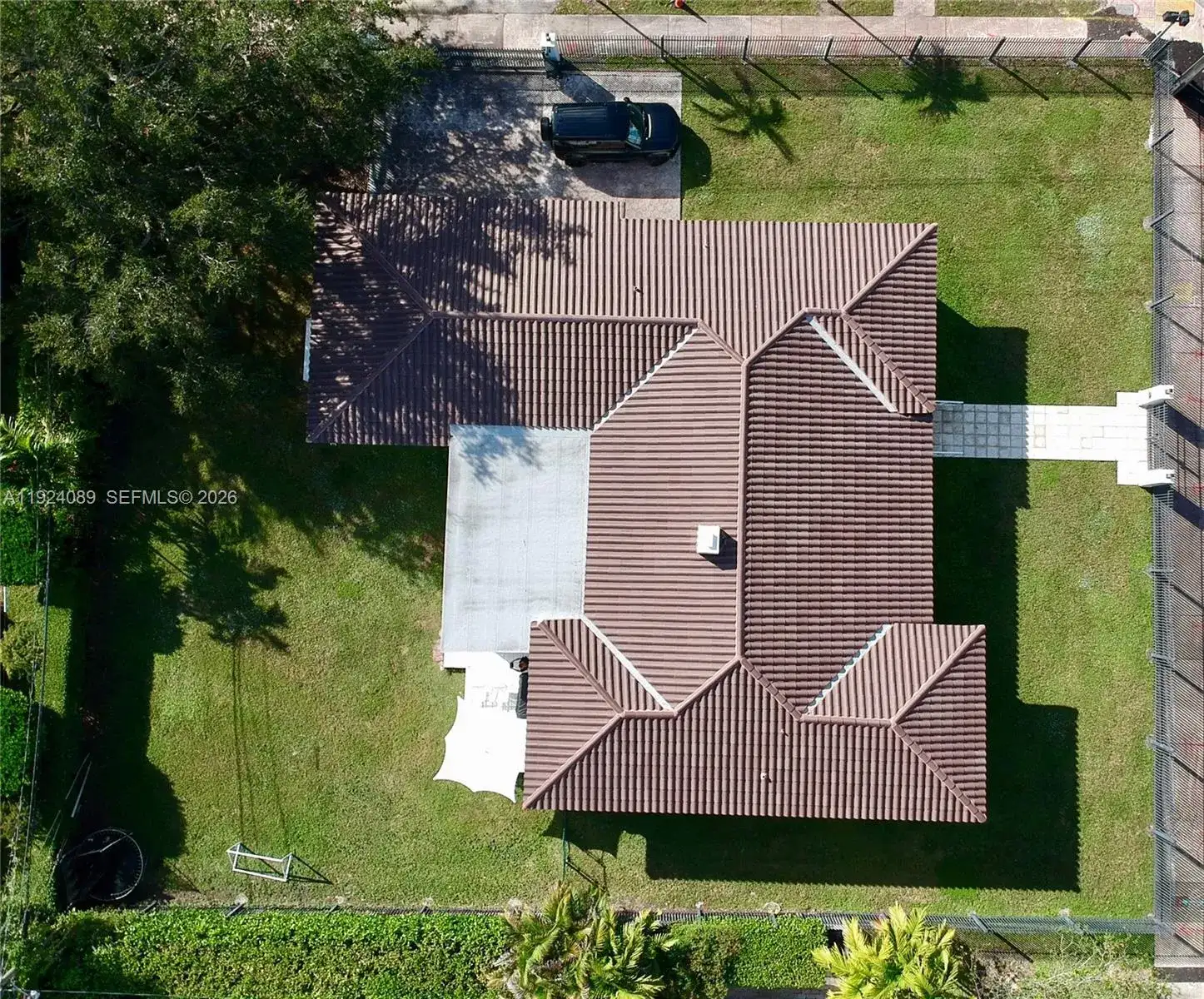 1558 Sevilla Ave, Coral Gables FL 33134 photo 2