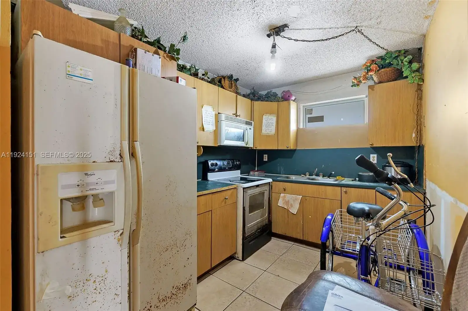 2390 Superior St, Opa-Locka FL 33054 photo 4