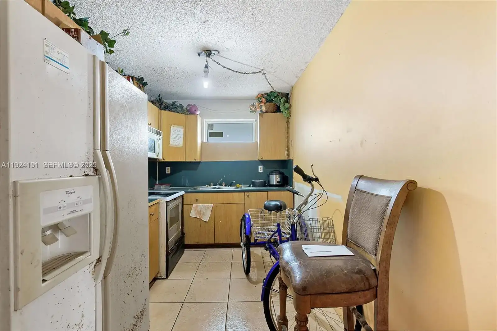 2390 Superior St, Opa-Locka FL 33054 photo 5
