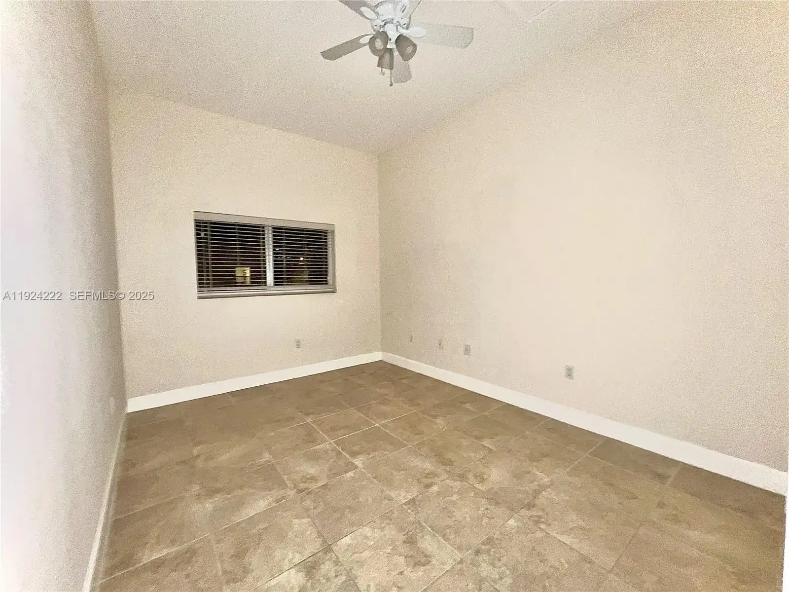 1253 SW 2nd St # 209, Miami FL 33135 photo 4