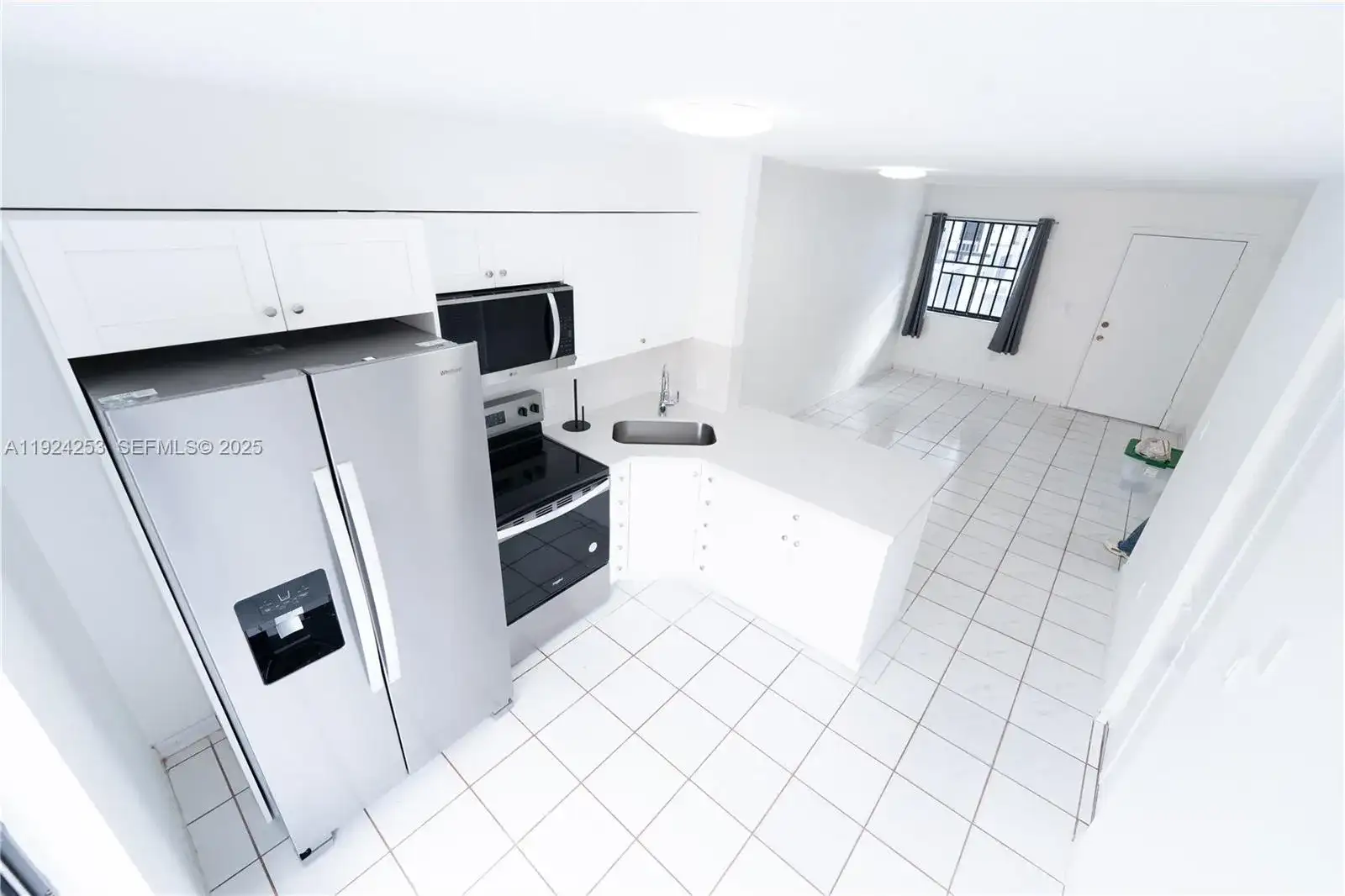 5300 W 21st Ct # 311, Hialeah FL 33016 photo 2