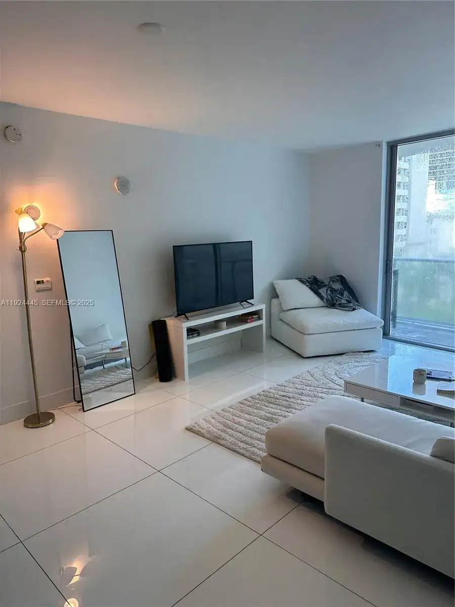 1100 S Miami Ave # 509, Miami FL 33130 photo 2