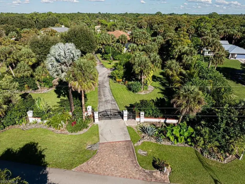 740 31ST ST SW, Naples FL 34117 photo 2