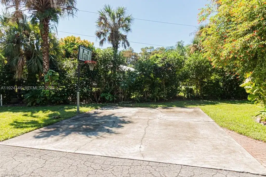 740 31ST ST SW, Naples FL 34117 photo 5