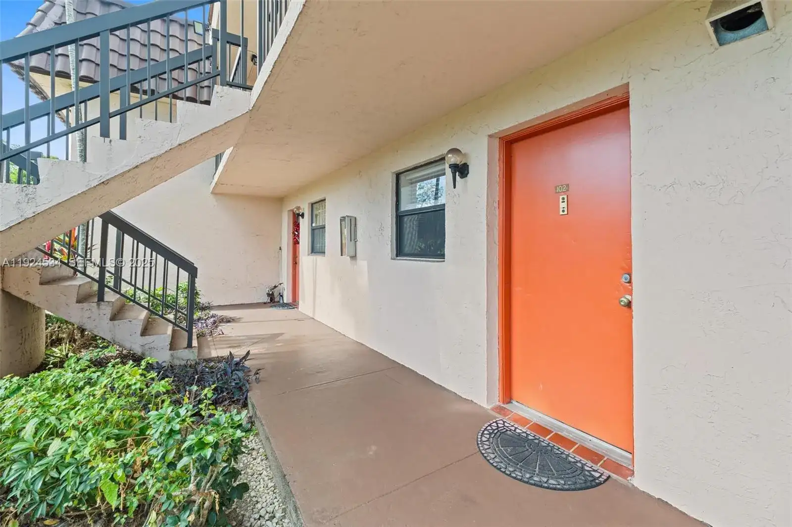 821 NE 207th Ln # 1, Miami FL 33179 photo 4