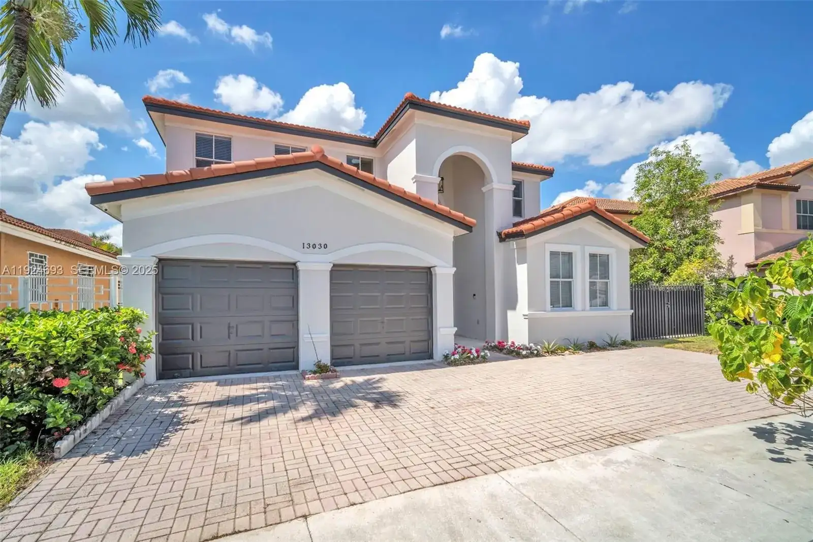 13030 NW 8th St, Miami FL 33182 photo 2