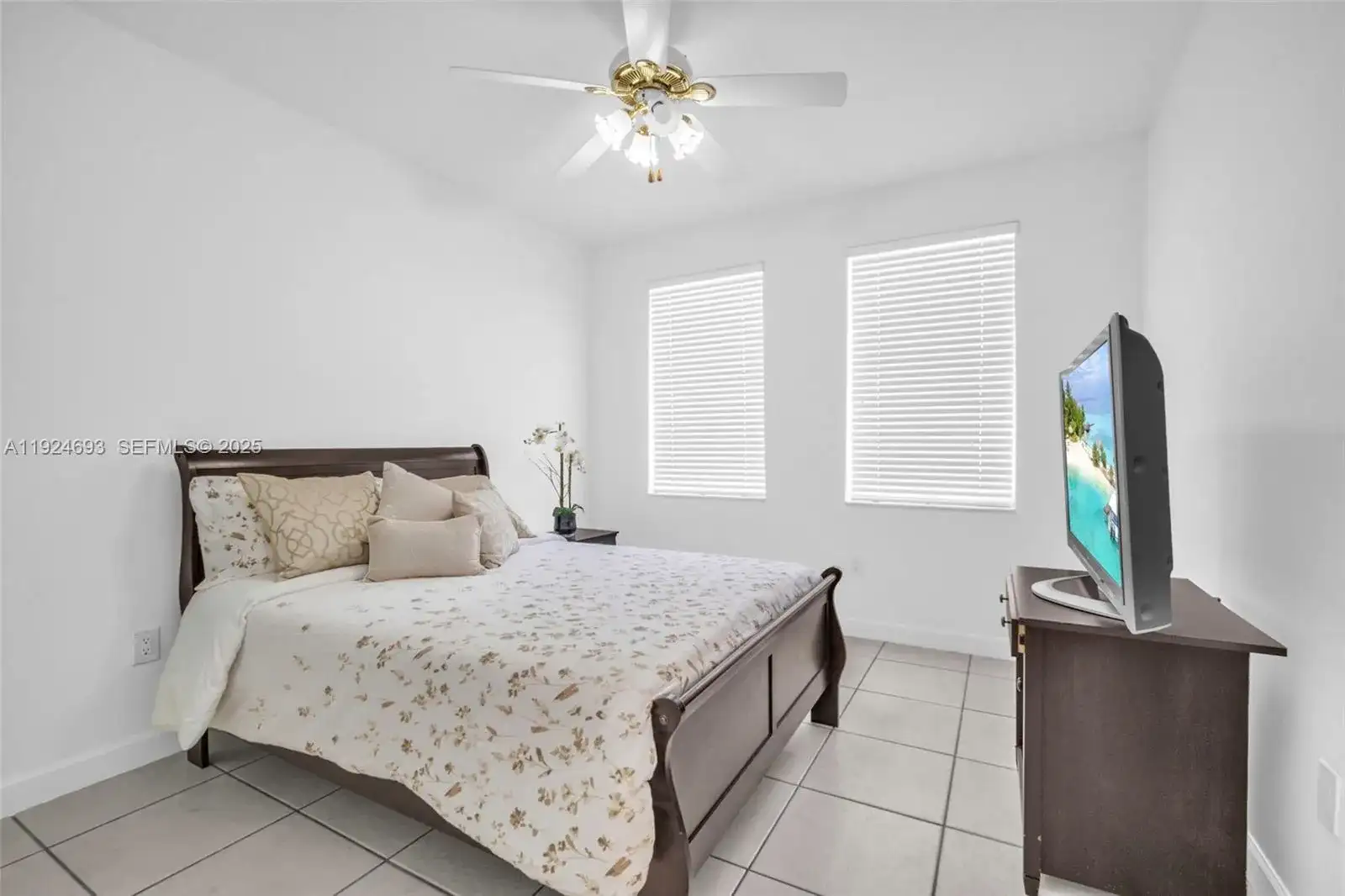 13030 NW 8th St, Miami FL 33182 photo 3