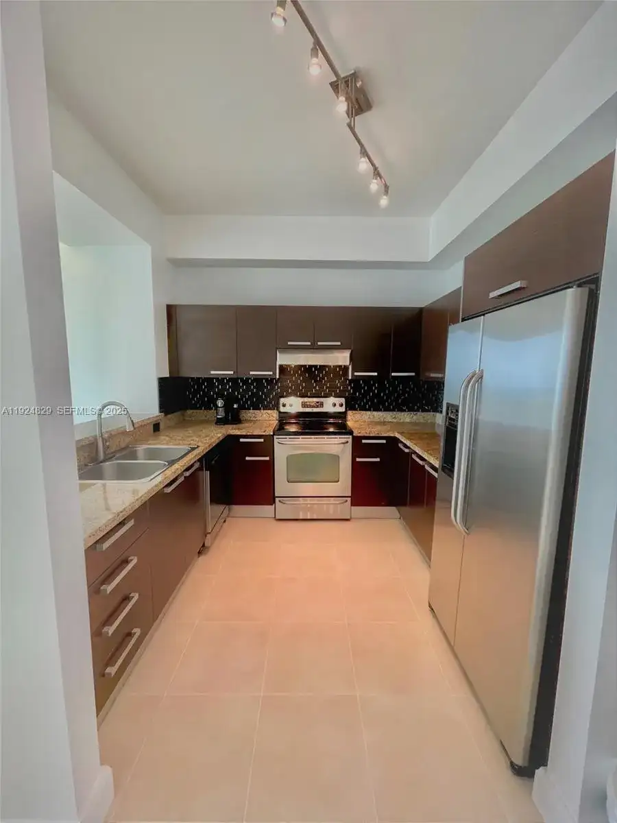 2525 SW 3rd Ave # 1709, Miami FL 33129 photo 3