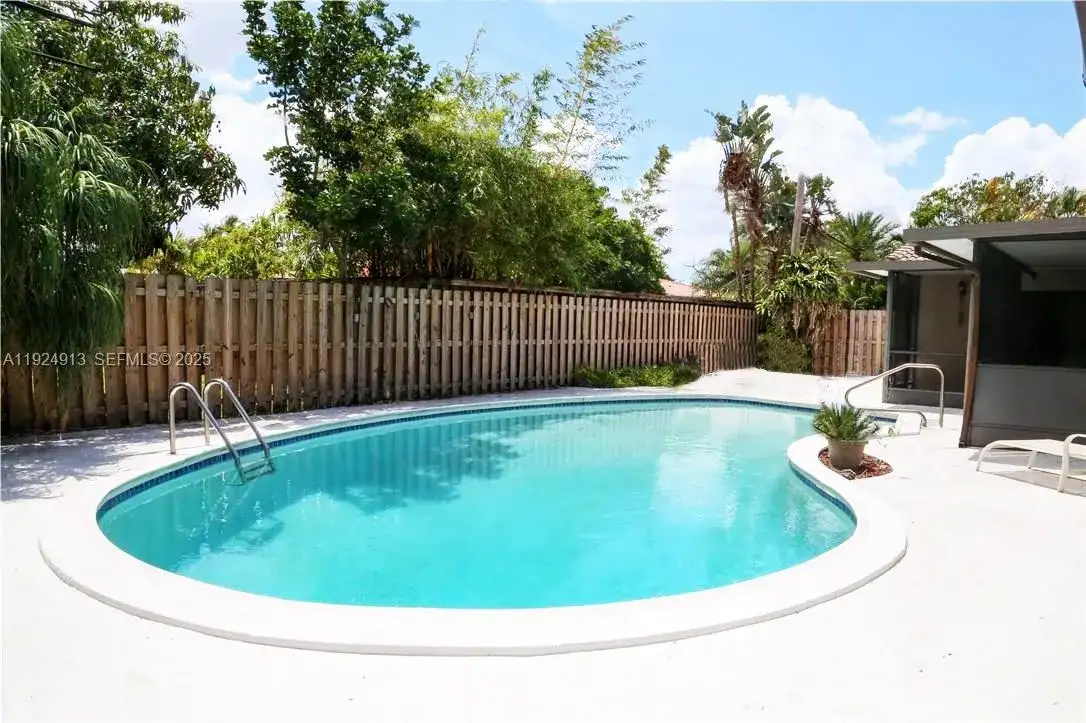 2620 NE 19th St, Pompano Beach FL 33062 photo 2