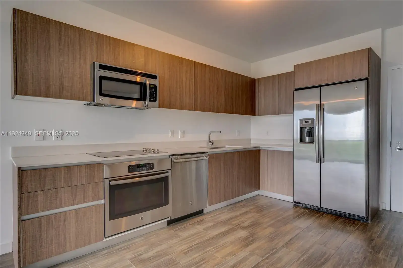1600 SW 1st Ave # 603, Miami FL 33129 photo 3