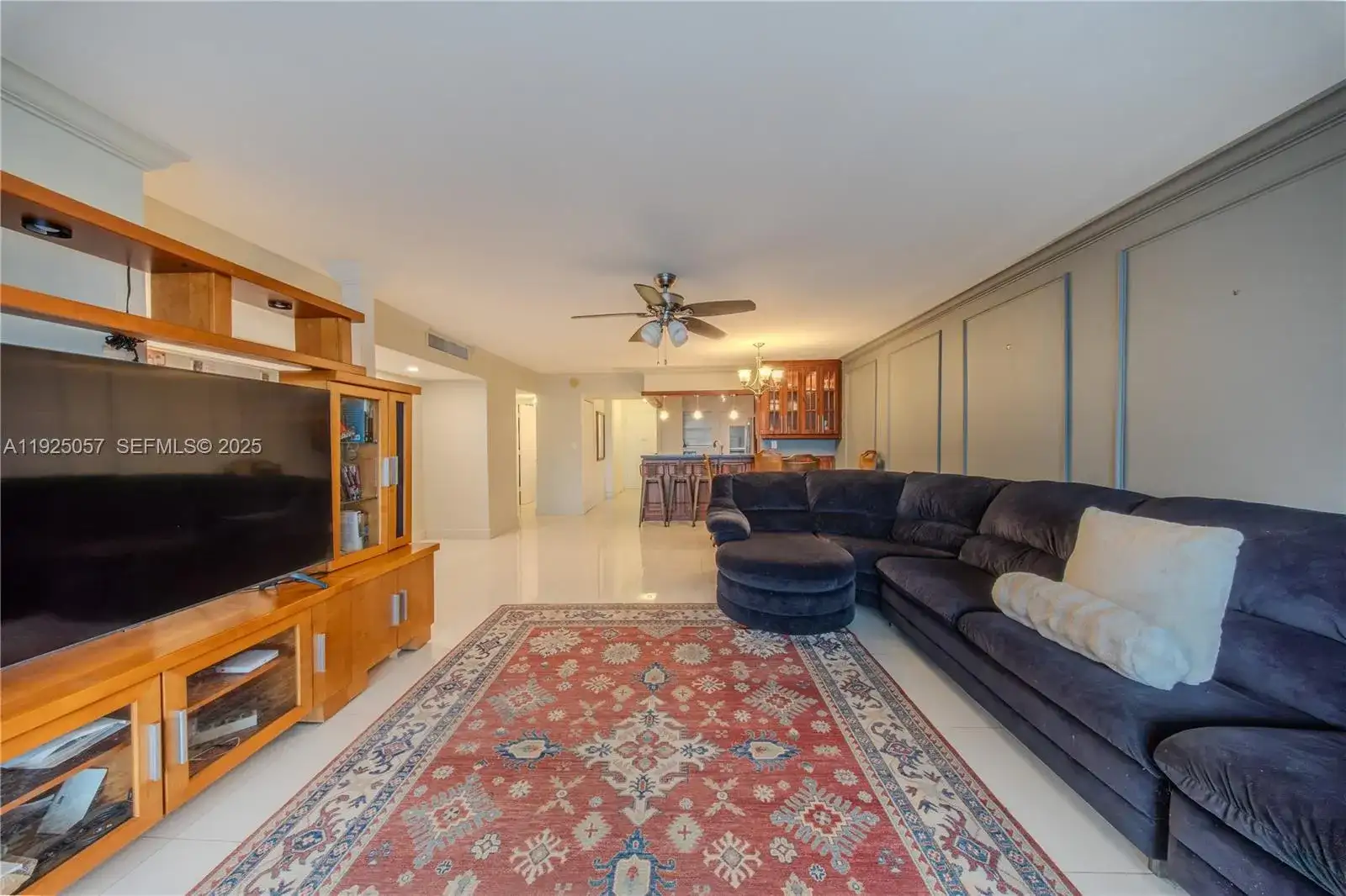 1660 NE 191st St # 1, Miami FL 33179 photo 5