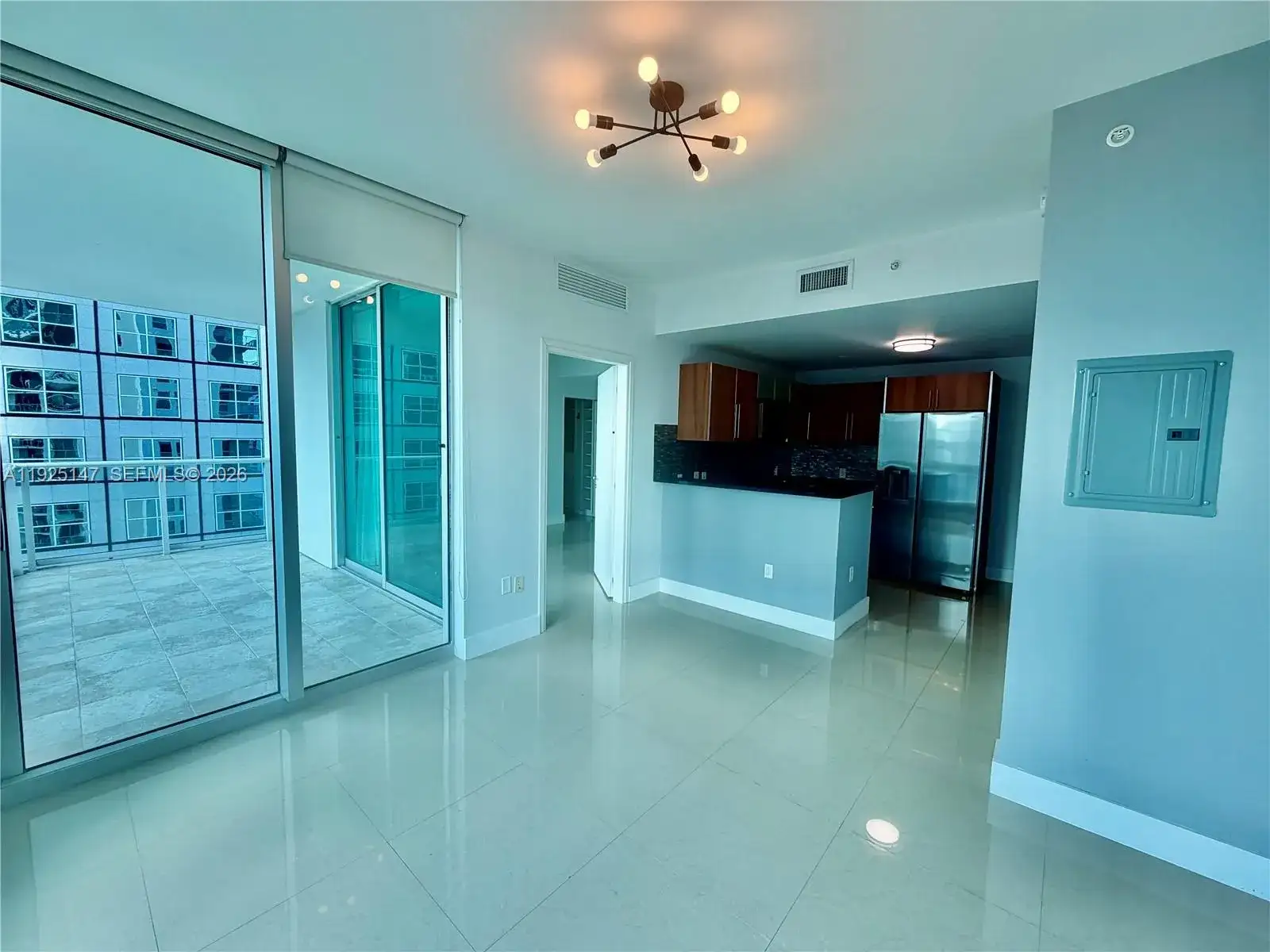 300 S Biscayne Blvd # 3011, Miami FL 33131 photo 2