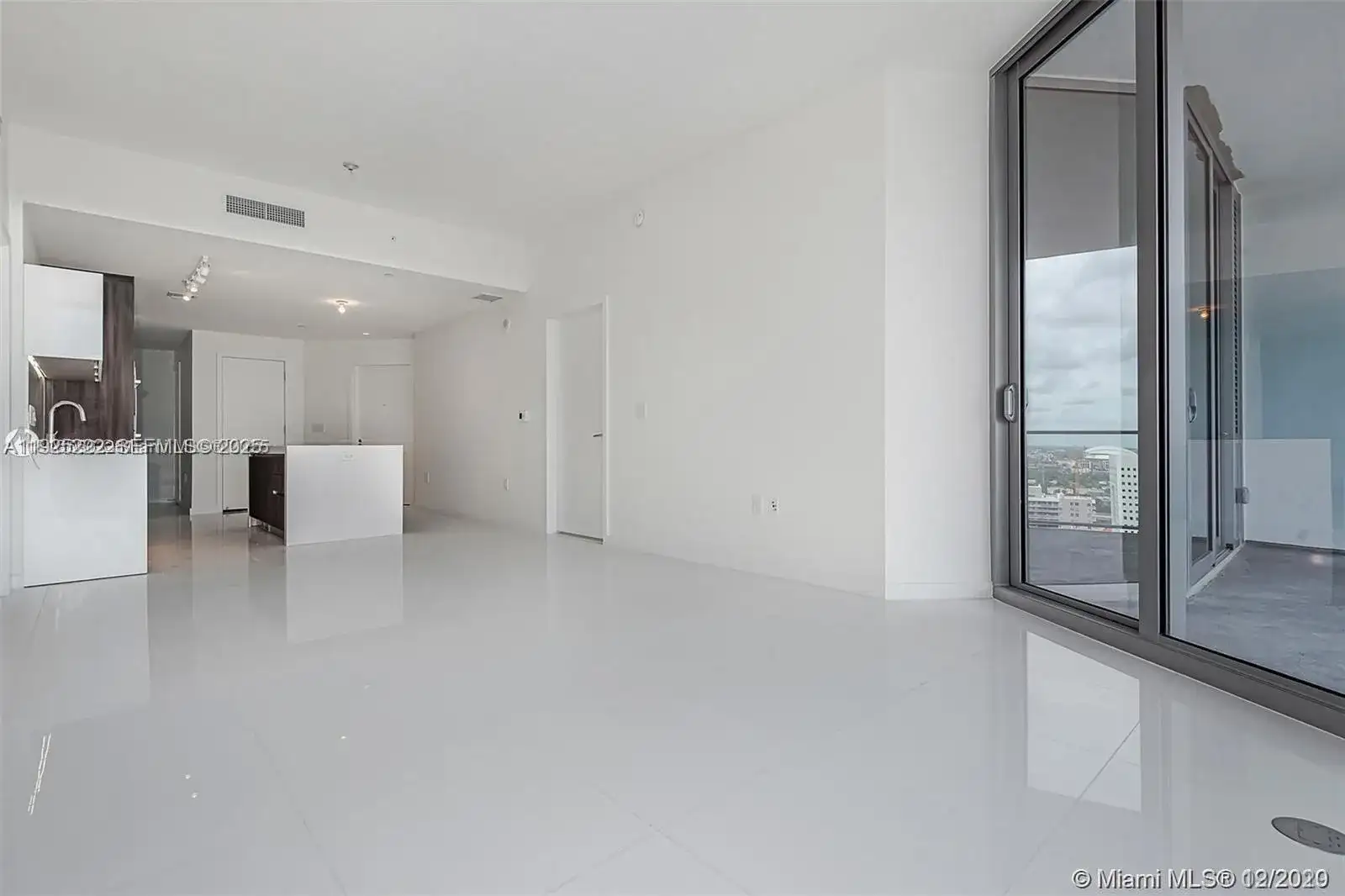 851 NE 1st Ave # 1608, Miami FL 33132 photo 5