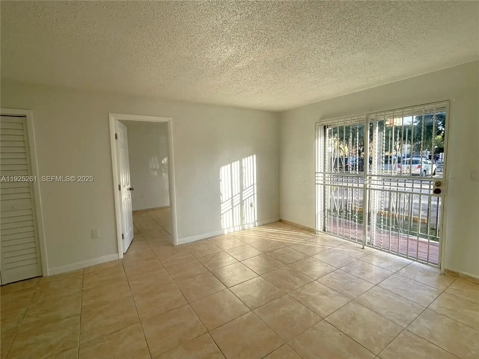 4721 NW 7th St # 12, Miami FL 33126 photo 3